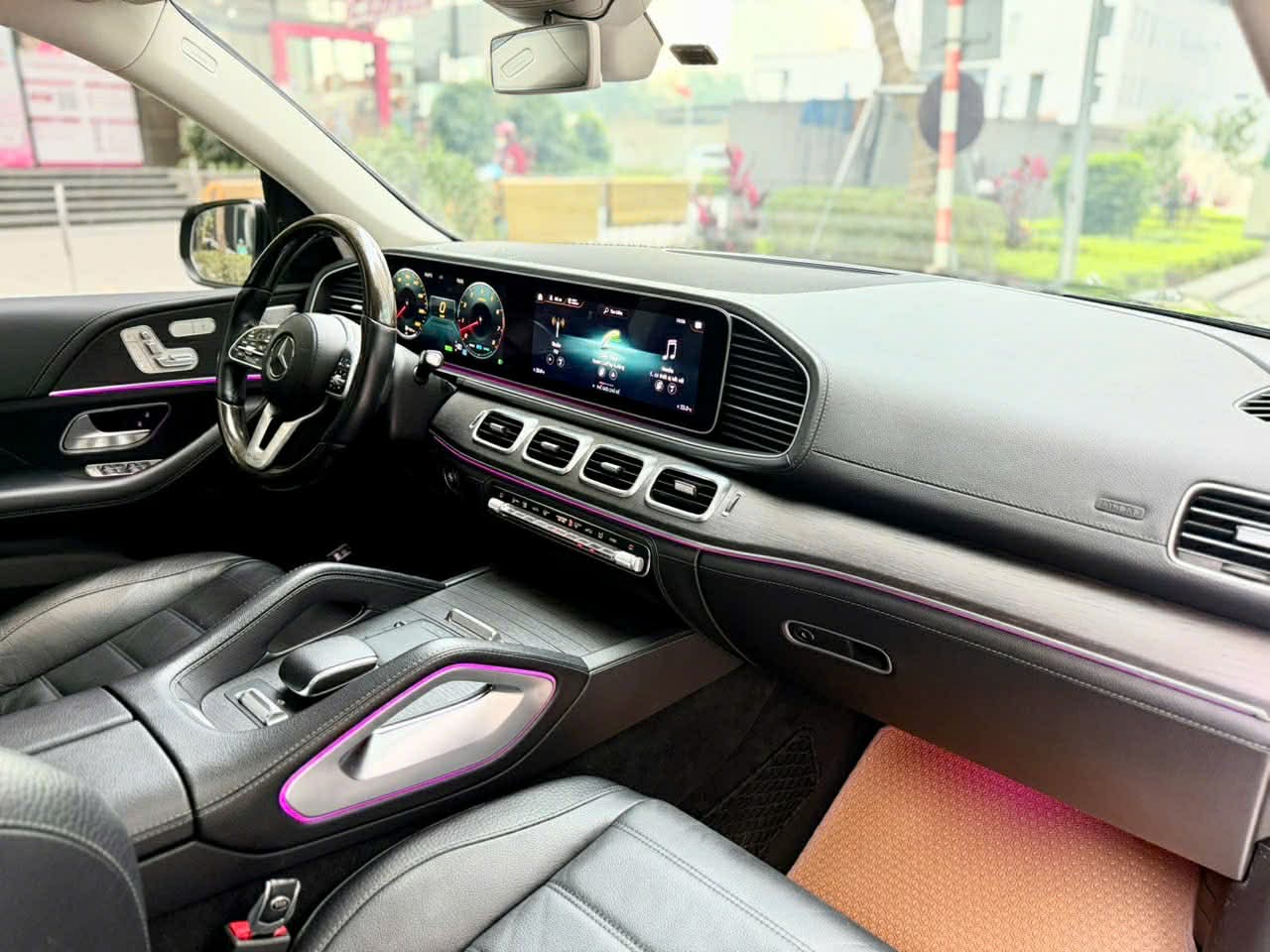 Mercedes GLS 450&nbsp;Đen 2020&nbsp;đã up full maybach 2024 ,&nbsp;đã bảo dưỡng full các cấp tại Mec An Du